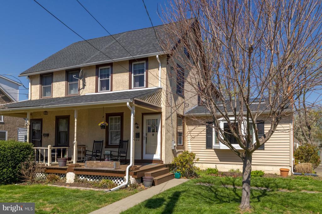 21 Weiss Ave
