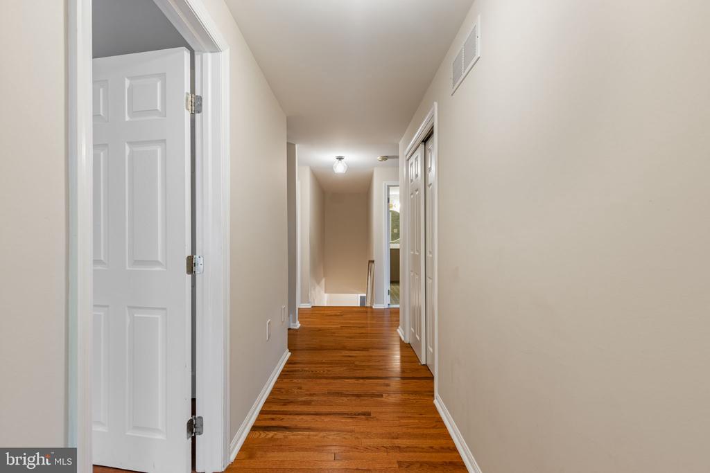 715 FALCON DRIVE