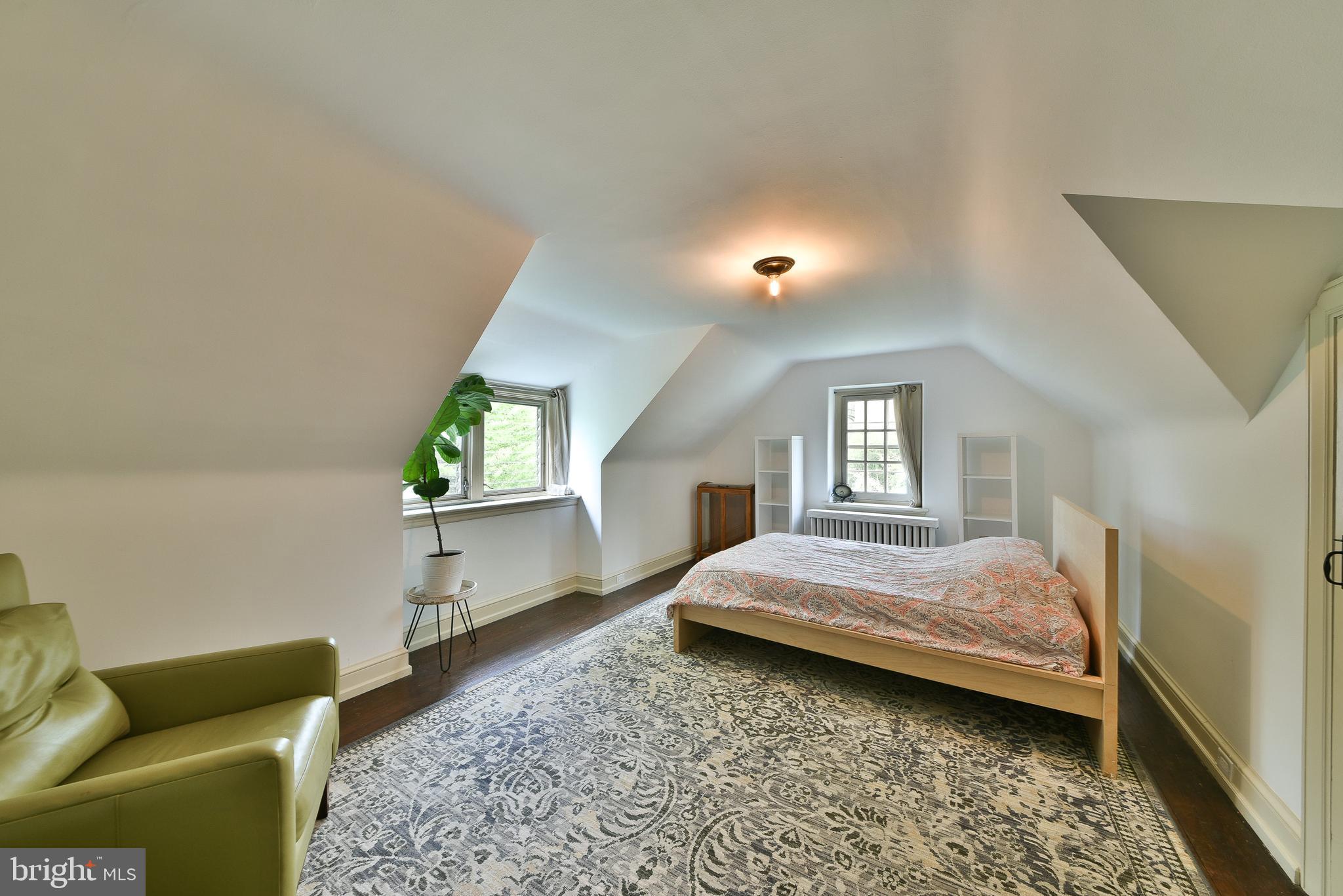 6250 W VALLEY GREEN ROAD