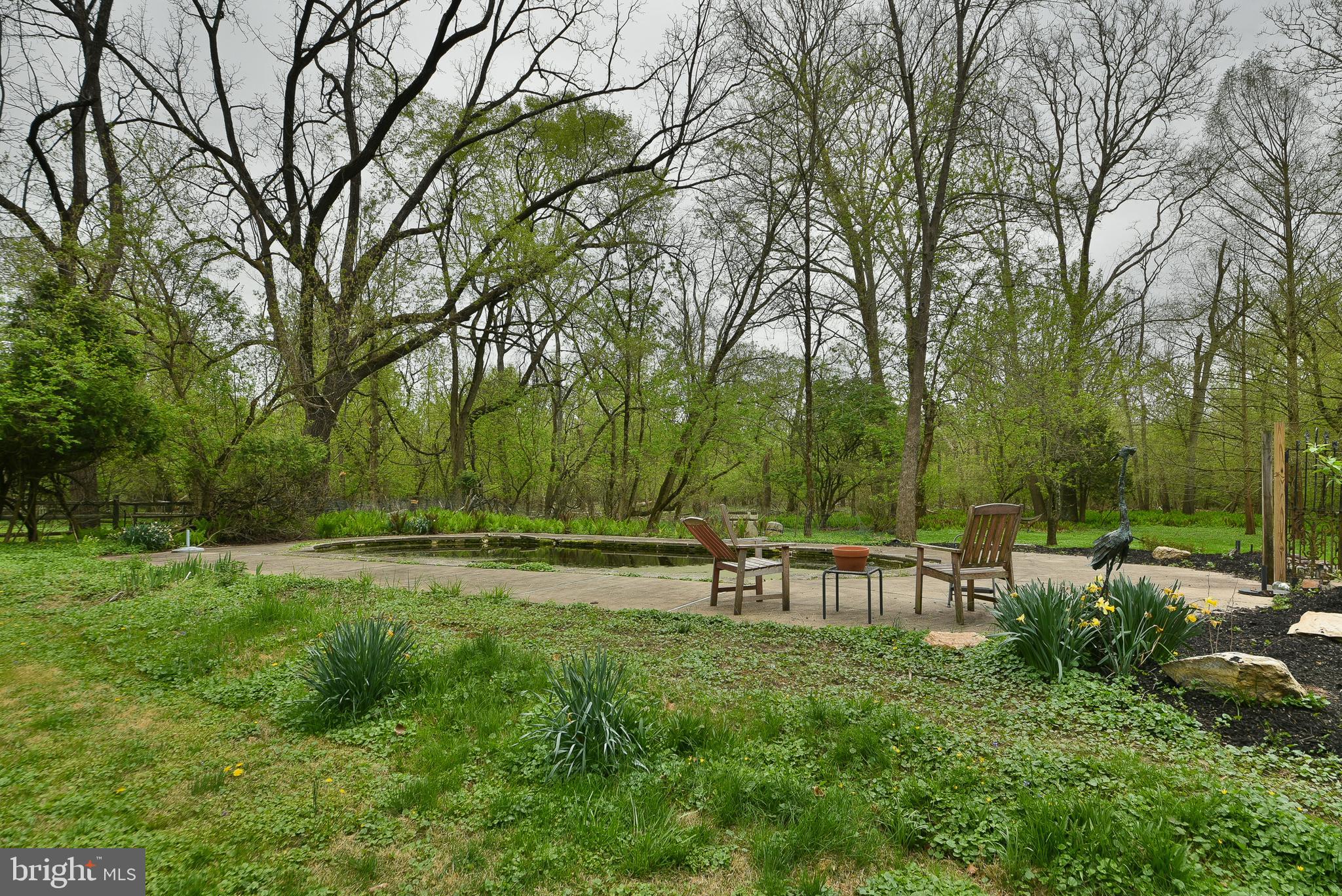 6250 W VALLEY GREEN ROAD