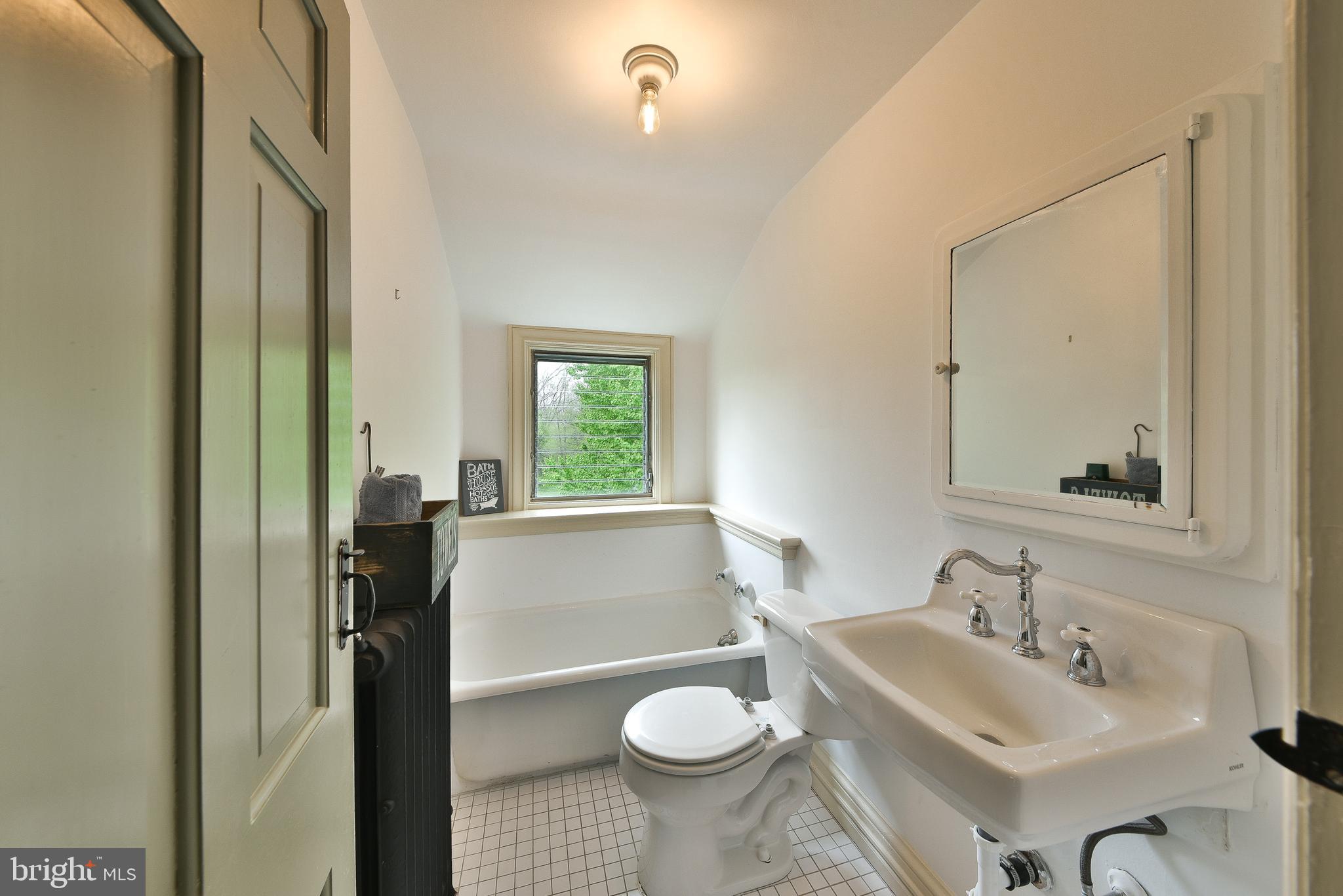 6250 W VALLEY GREEN ROAD