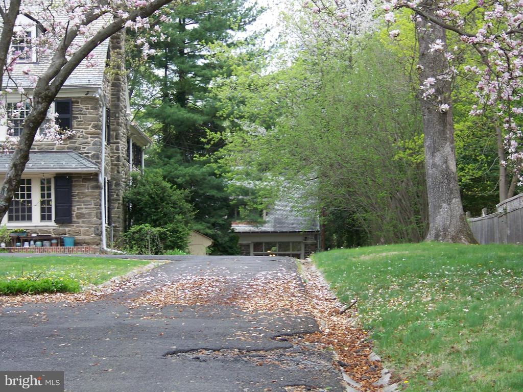 335 BENT ROAD