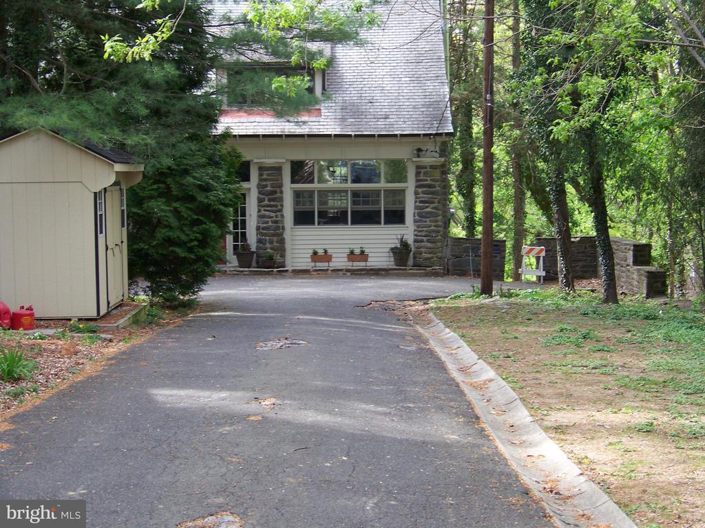 335 BENT ROAD
