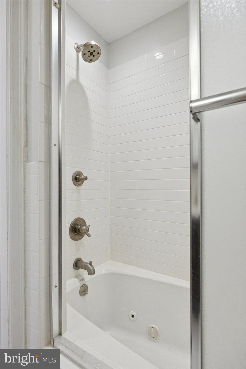 8116 FLOURTOWN AVENUE