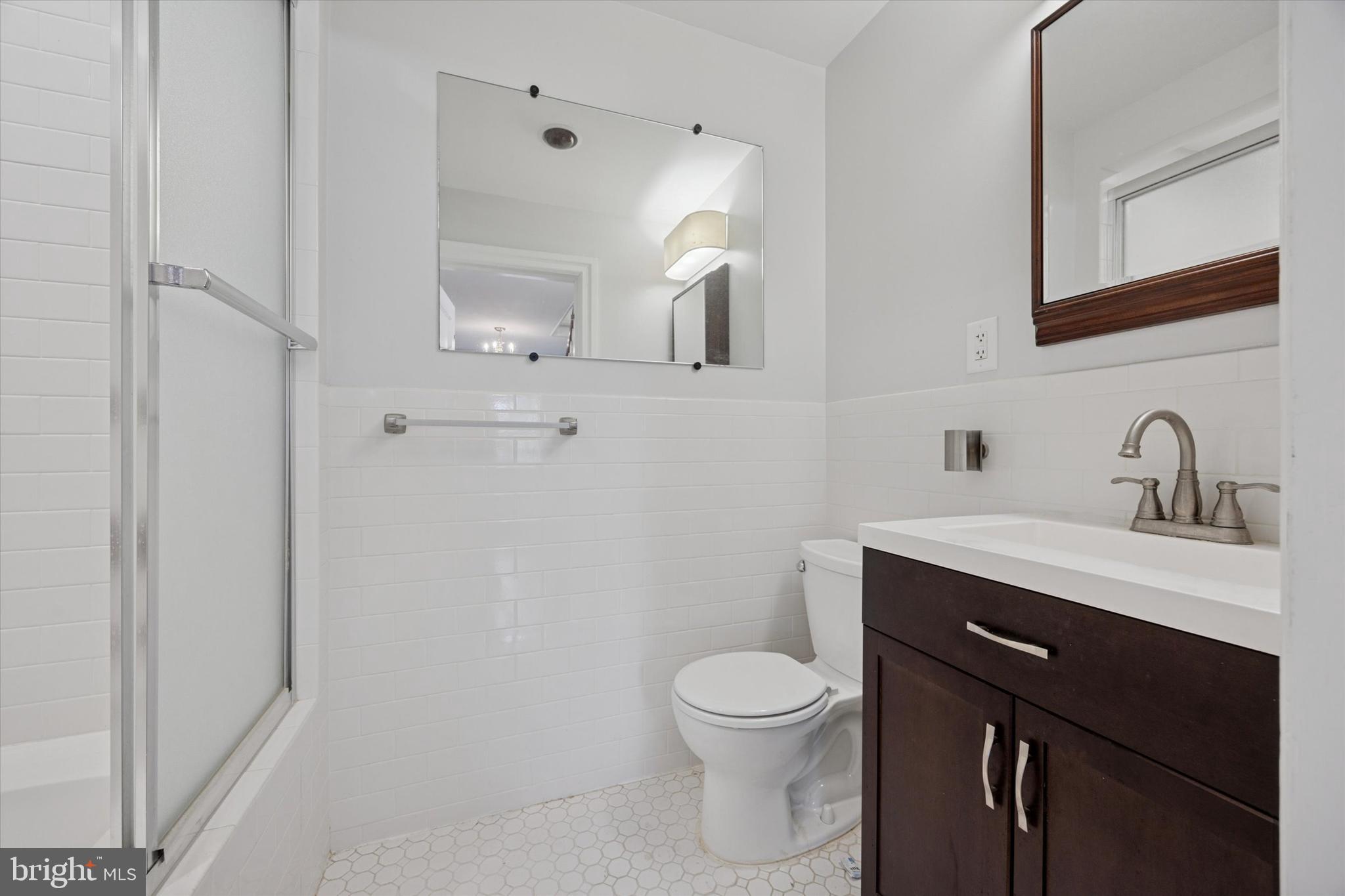 8116 FLOURTOWN AVENUE