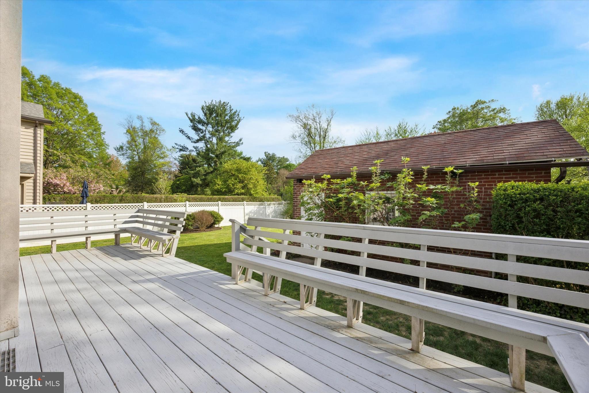 8116 FLOURTOWN AVENUE