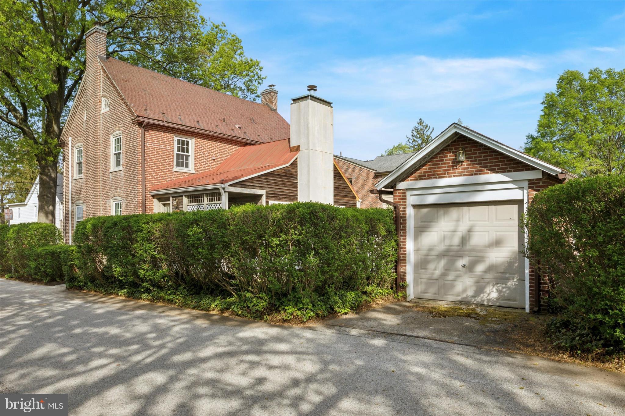 8116 FLOURTOWN AVENUE