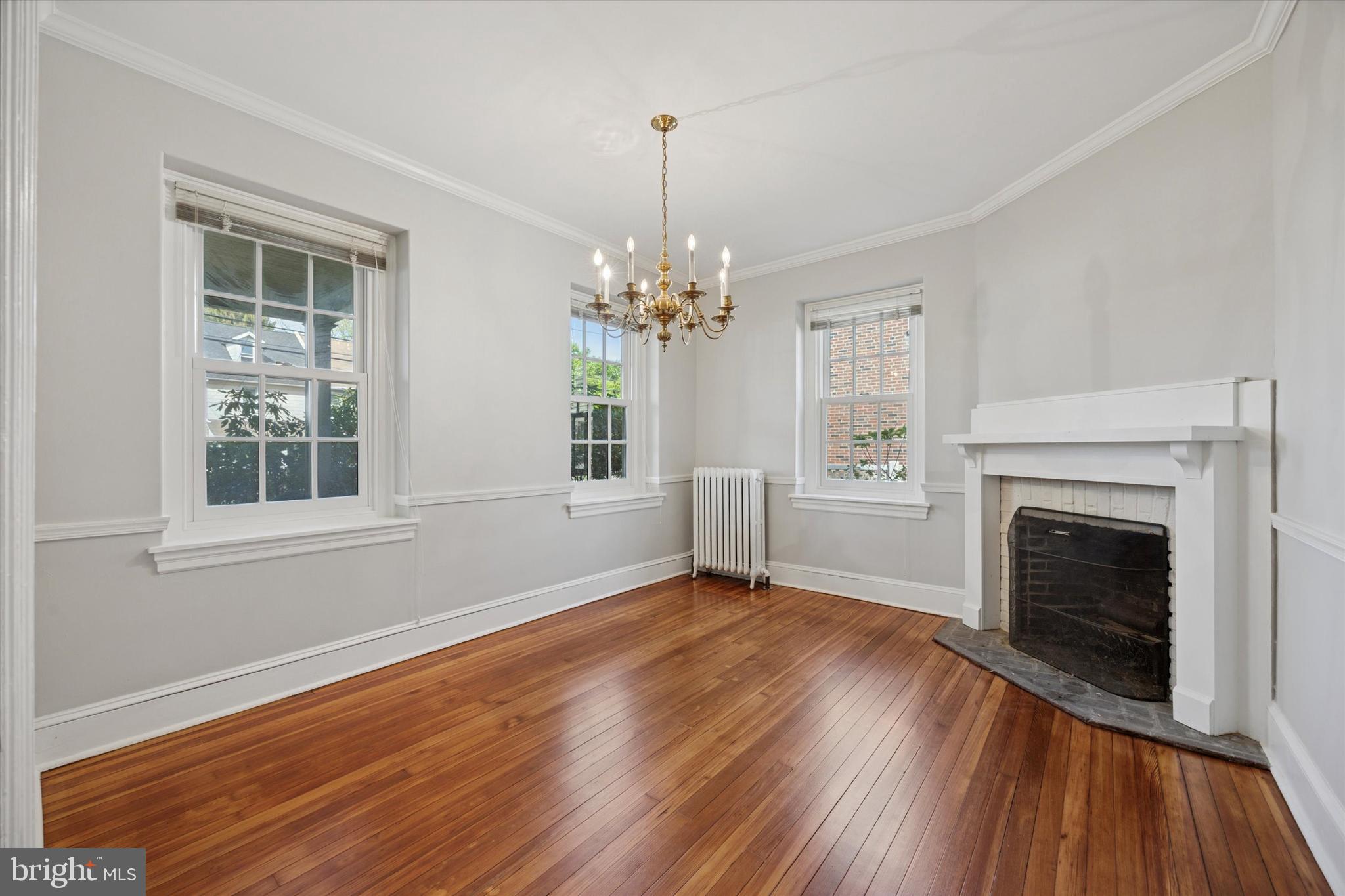 8116 FLOURTOWN AVENUE