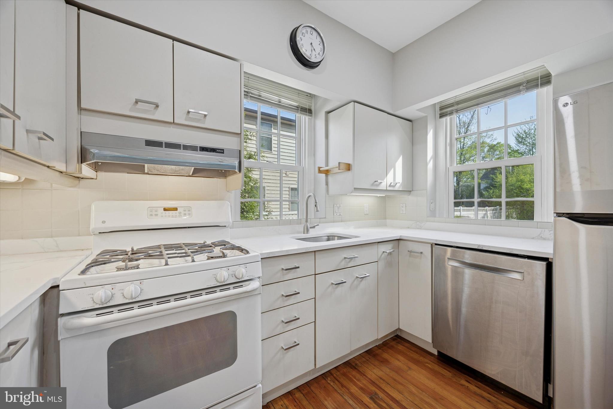 8116 FLOURTOWN AVENUE