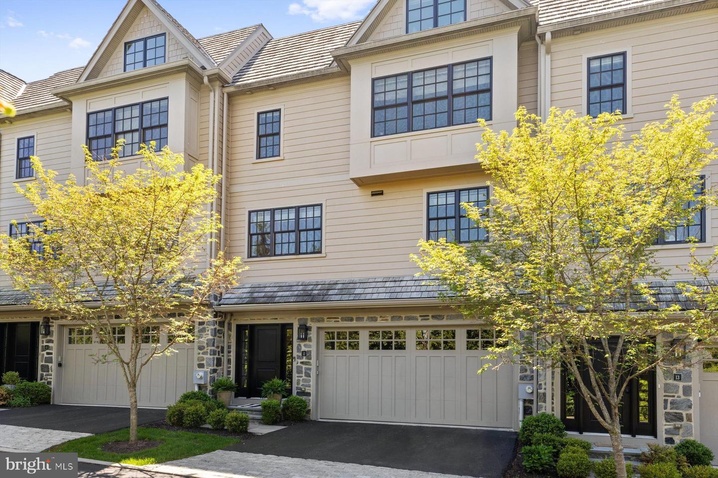 12 Overlea Way