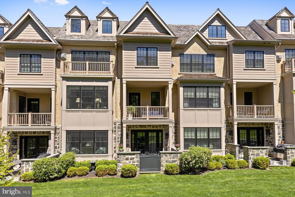 12 Overlea Way