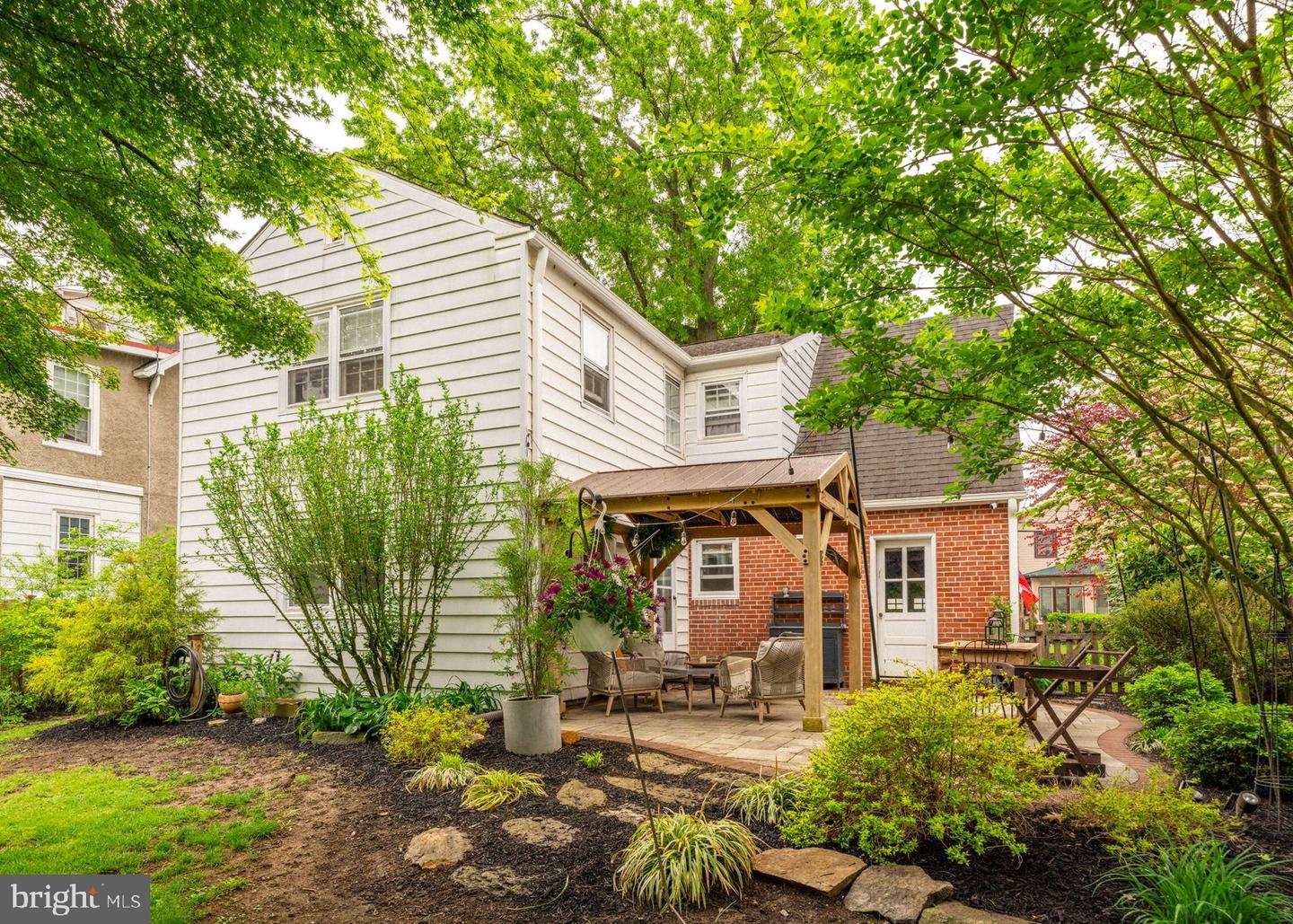 29 Weiss Ave
