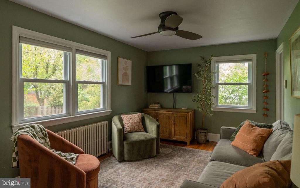 29 Weiss Ave