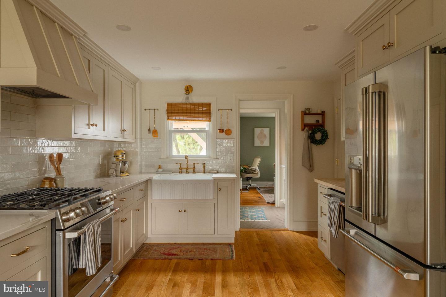 29 Weiss Ave