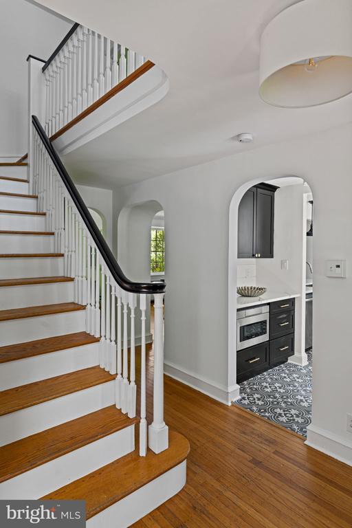 600 MULFORD ROAD