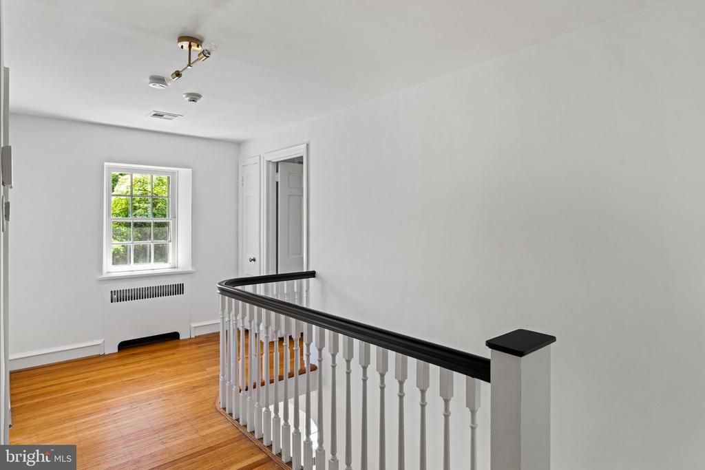 600 MULFORD ROAD