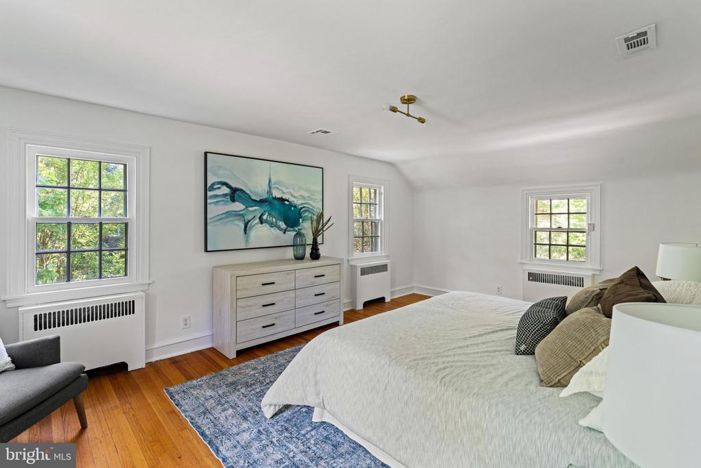 600 MULFORD ROAD