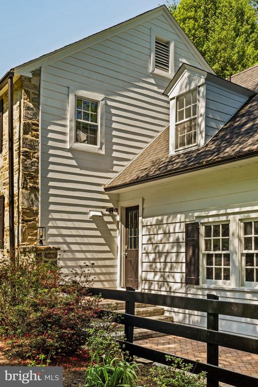 600 MULFORD ROAD