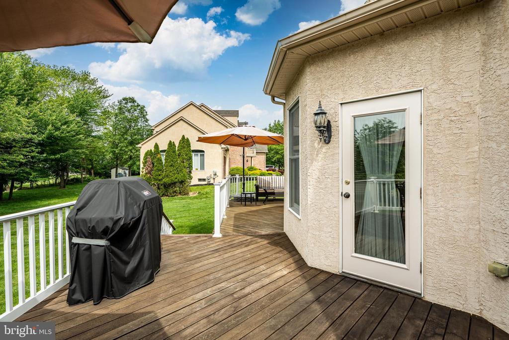 87 SCHREINER DRIVE