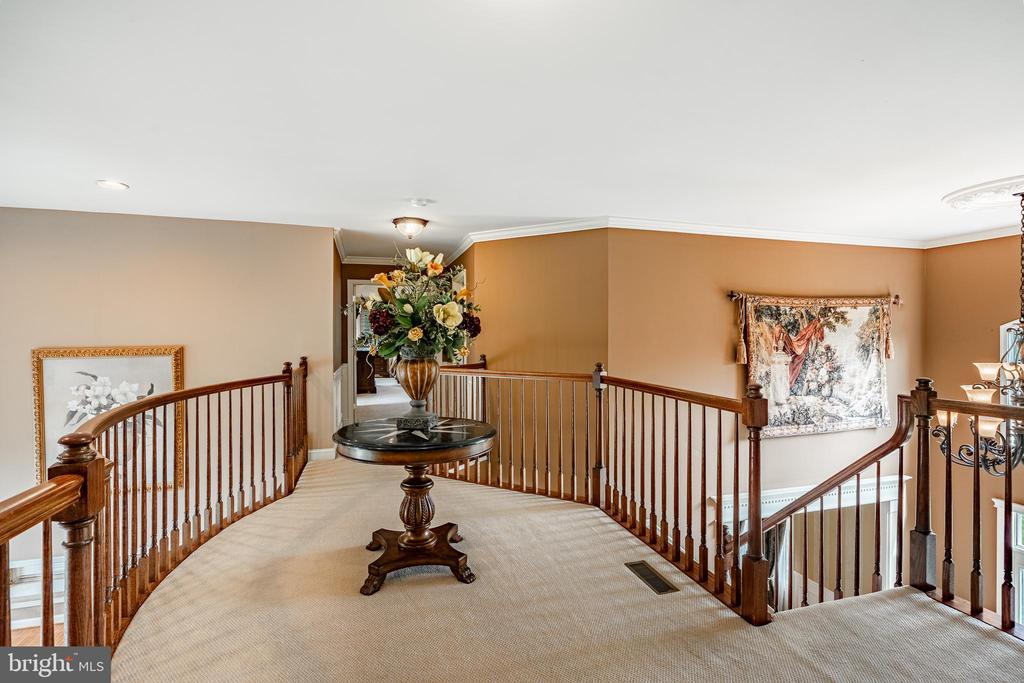 87 SCHREINER DRIVE