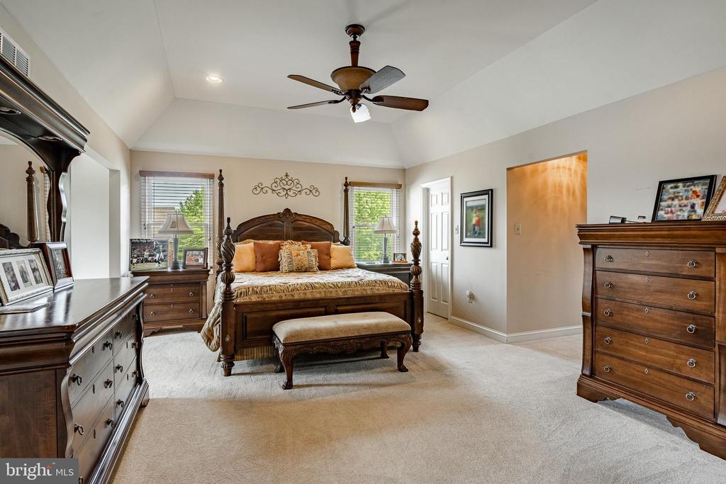 87 SCHREINER DRIVE