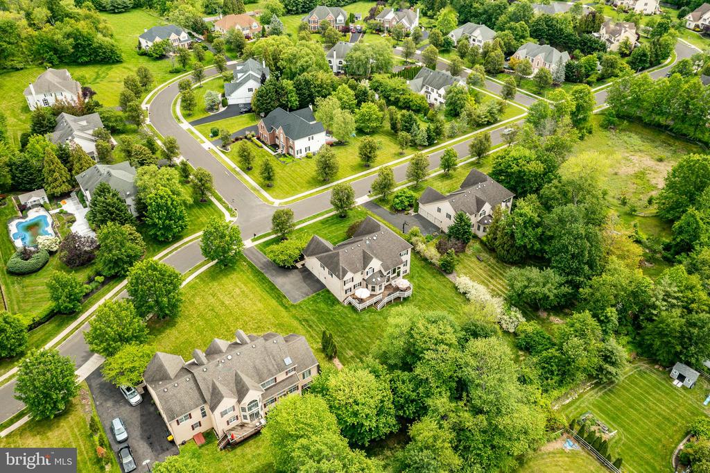 87 SCHREINER DRIVE