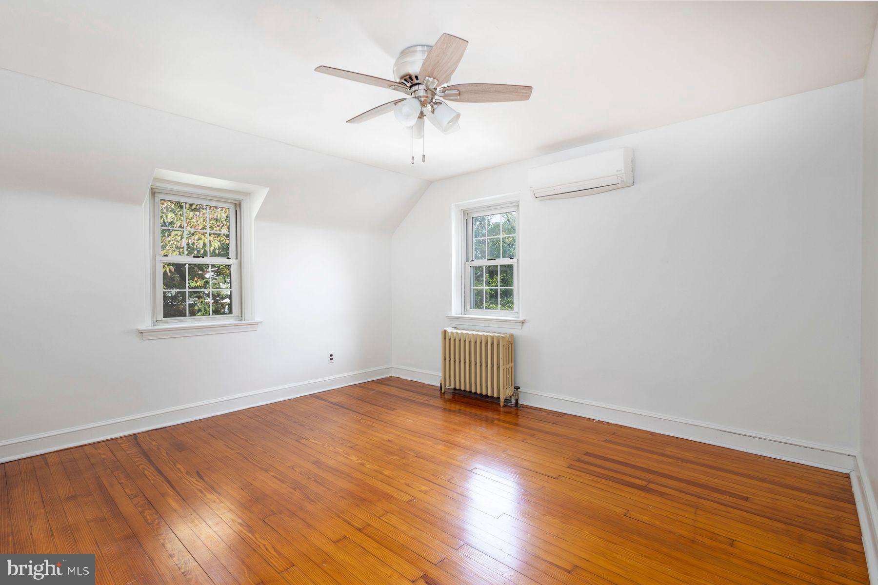 52 GROVE AVENUE
