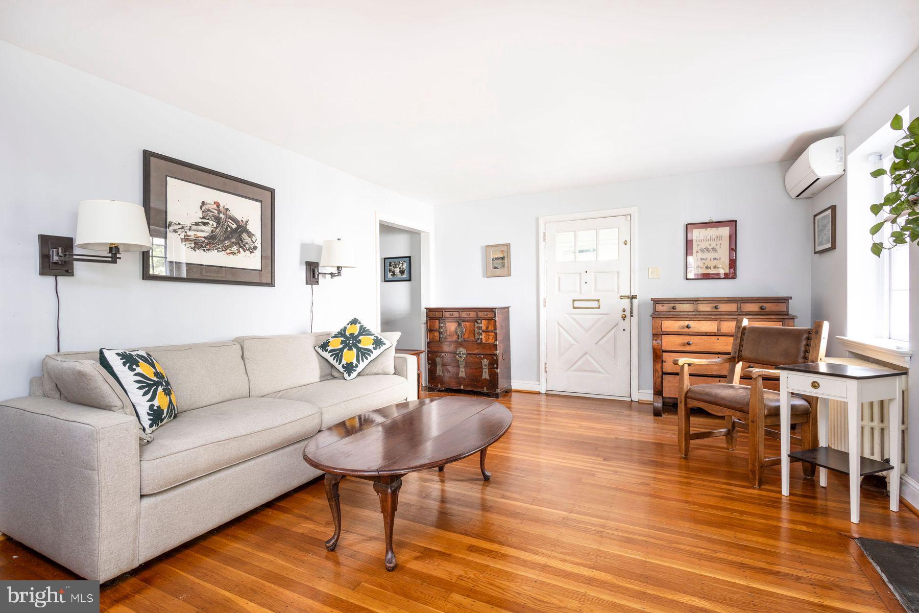 52 GROVE AVENUE