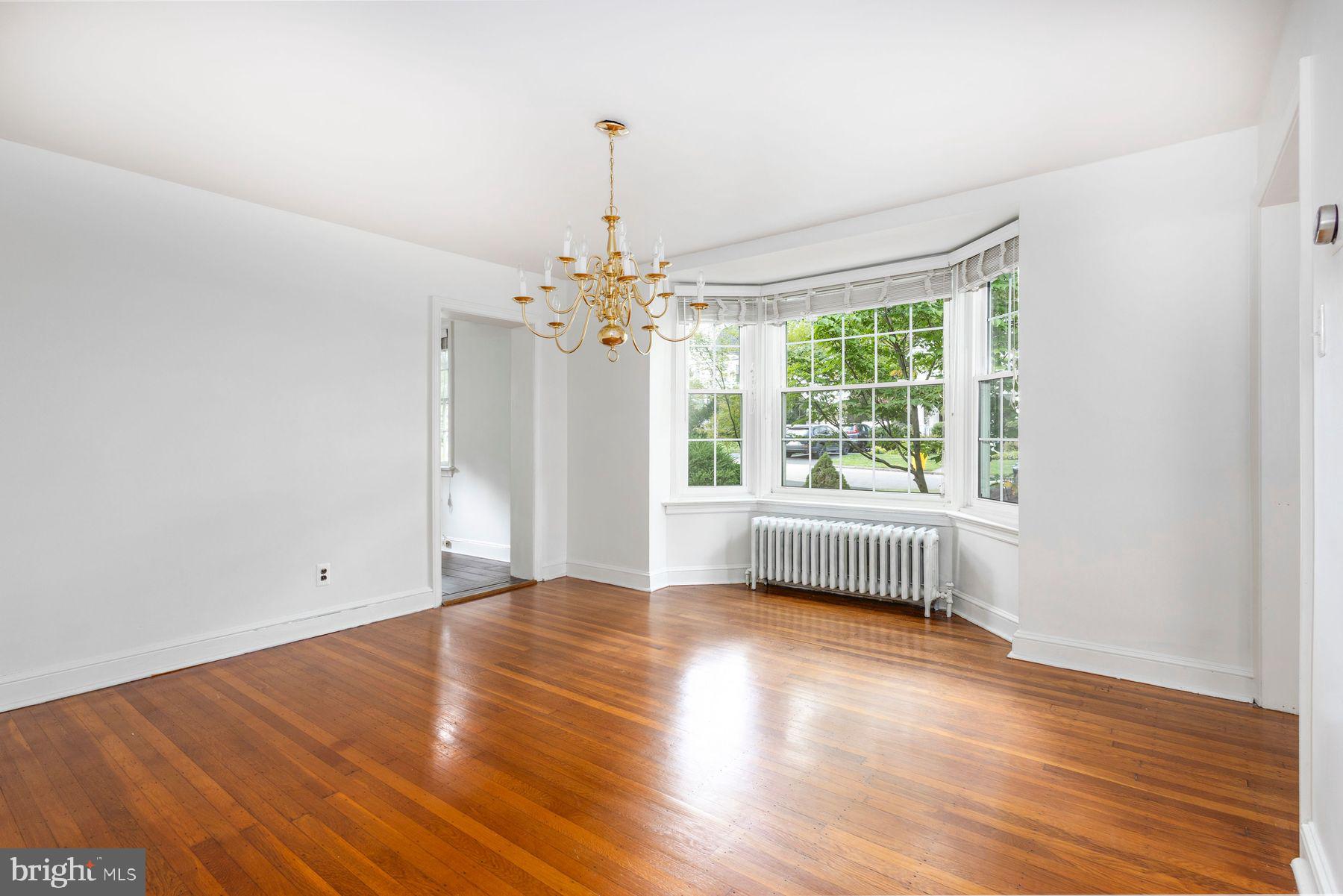 52 GROVE AVENUE