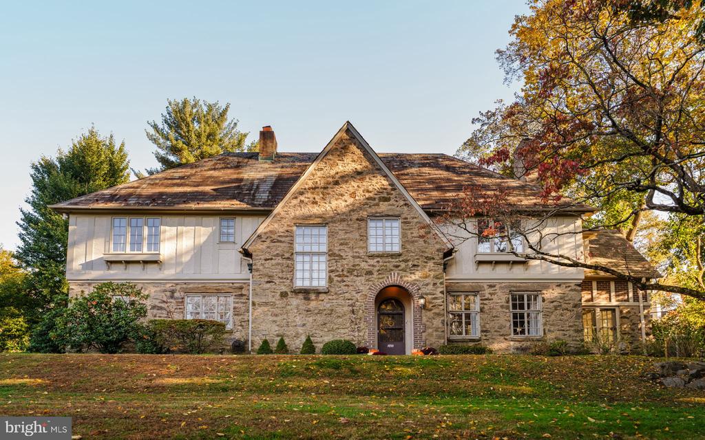 247 MEETINGHOUSE ROAD