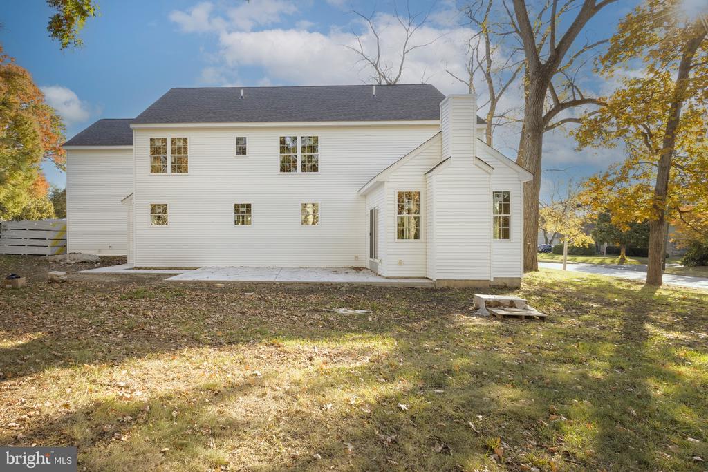 900 BELLAIRE AVENUE