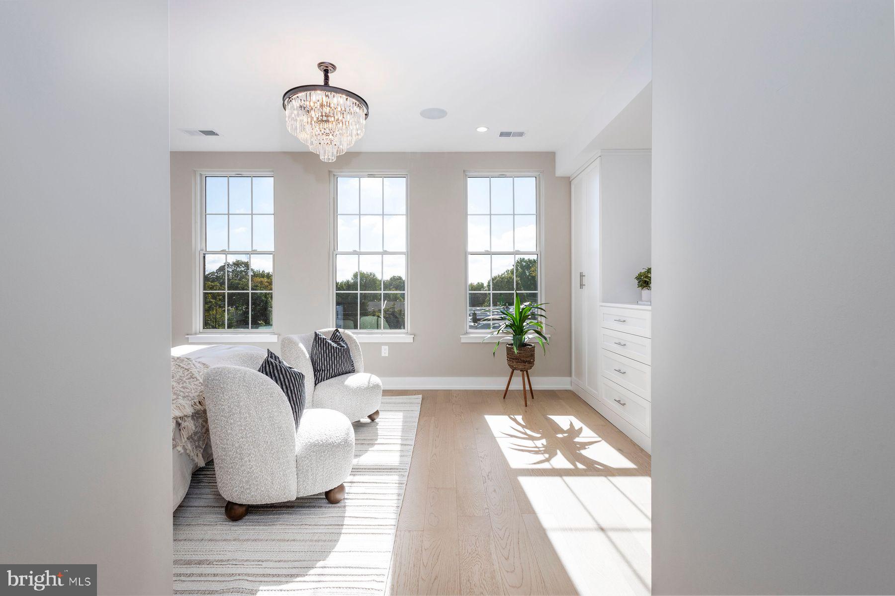 1096 E WILLOW GROVE AVENUE 1118 LOT 1