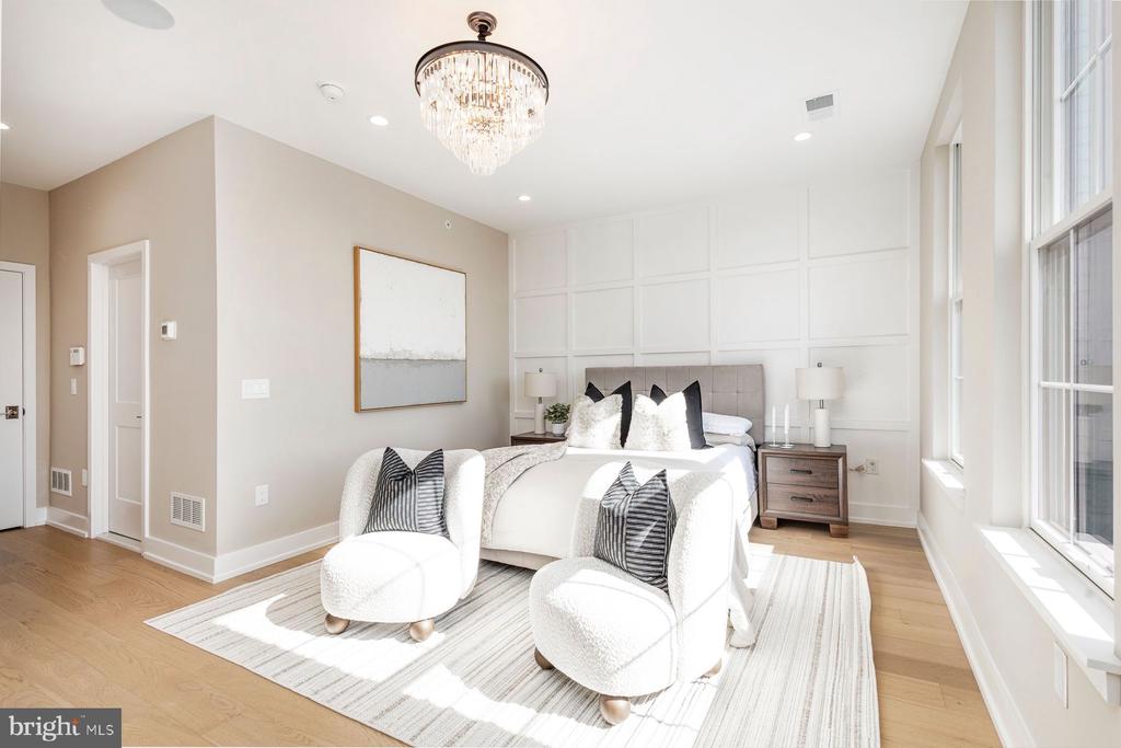 1096 E WILLOW GROVE AVENUE 1118 LOT 1