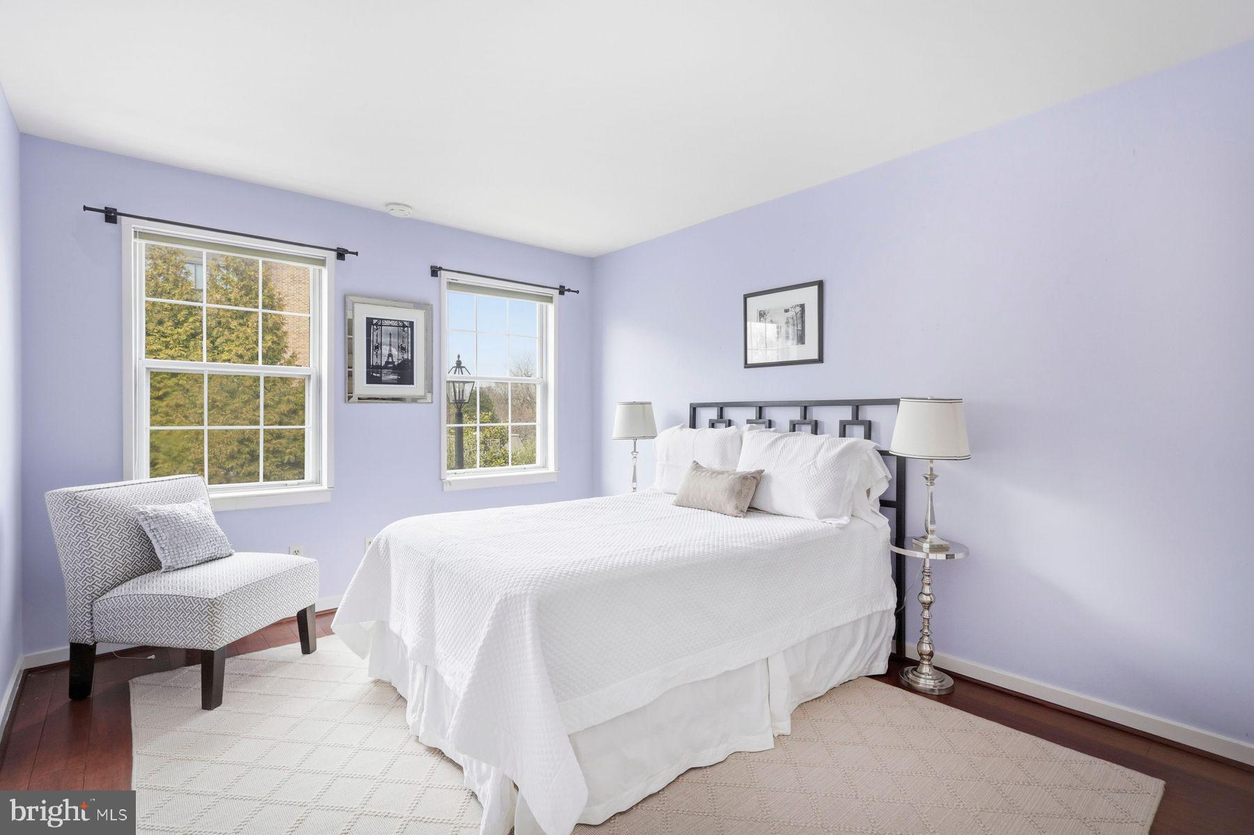 922 MONTGOMERY AVENUE K2