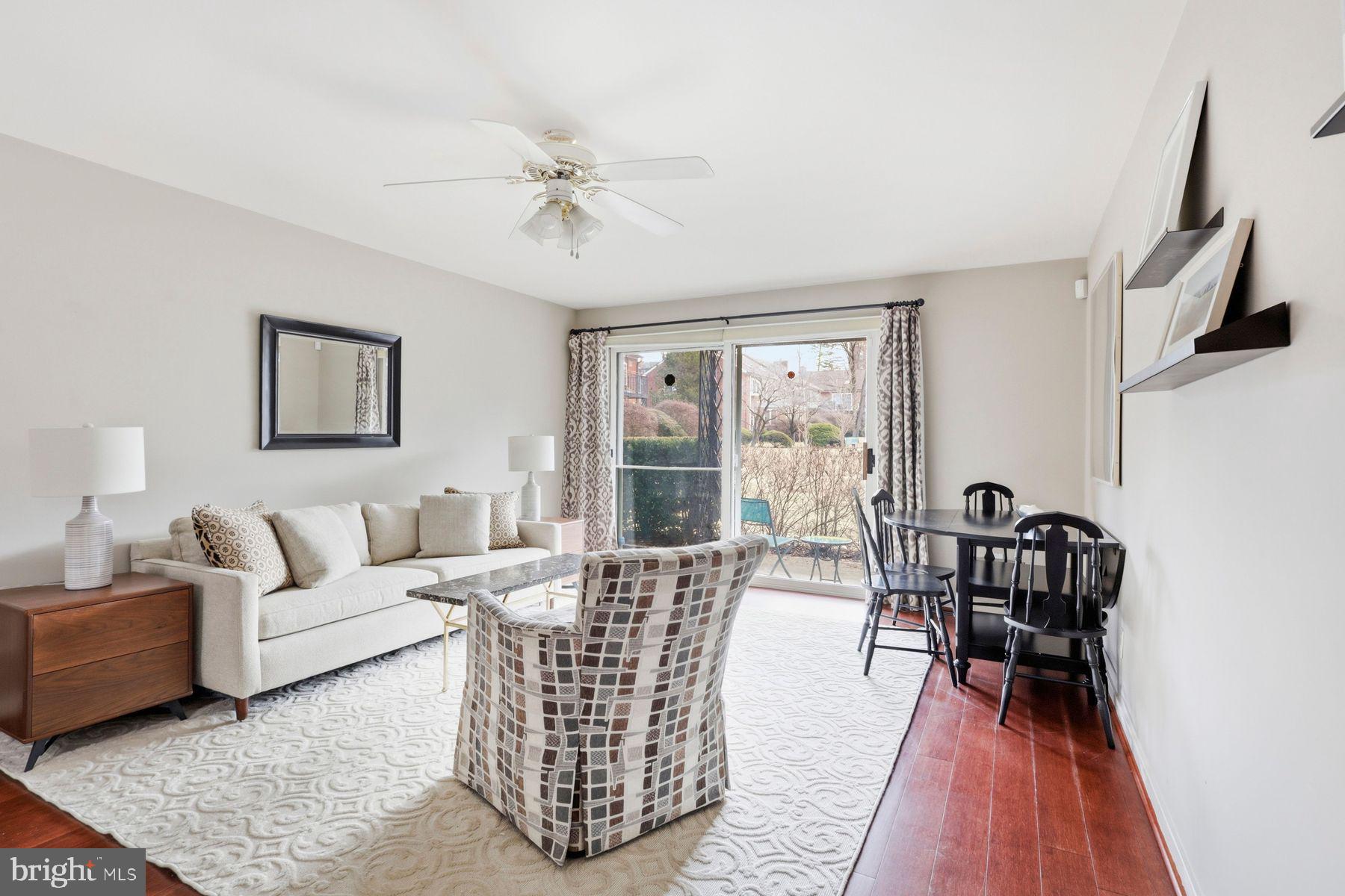 922 MONTGOMERY AVENUE K2