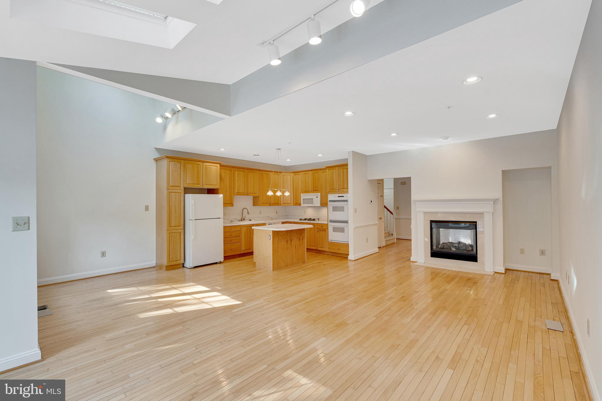 1129 BRIANS WAY