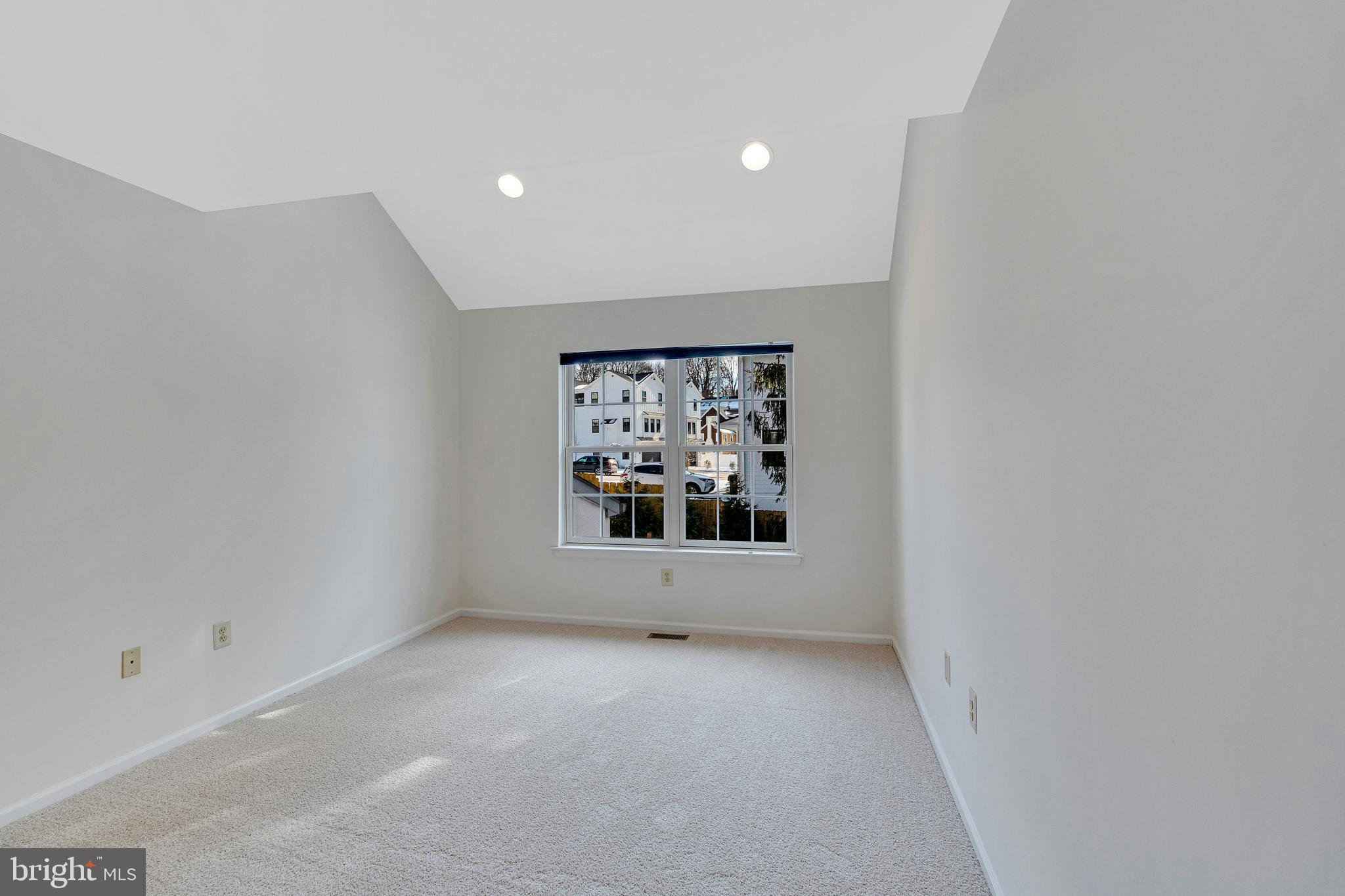 1129 BRIANS WAY