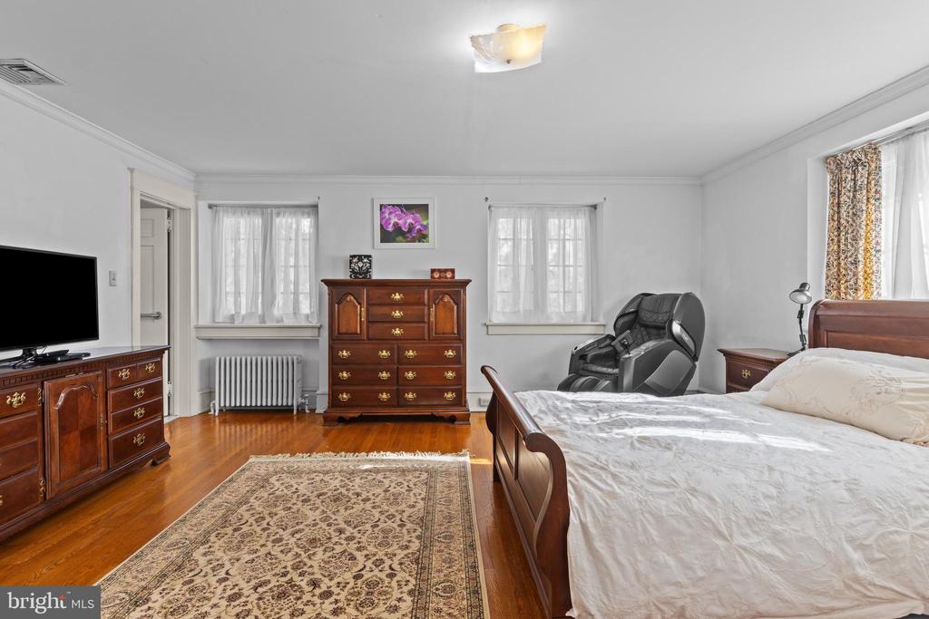 1605 ASHBOURNE ROAD