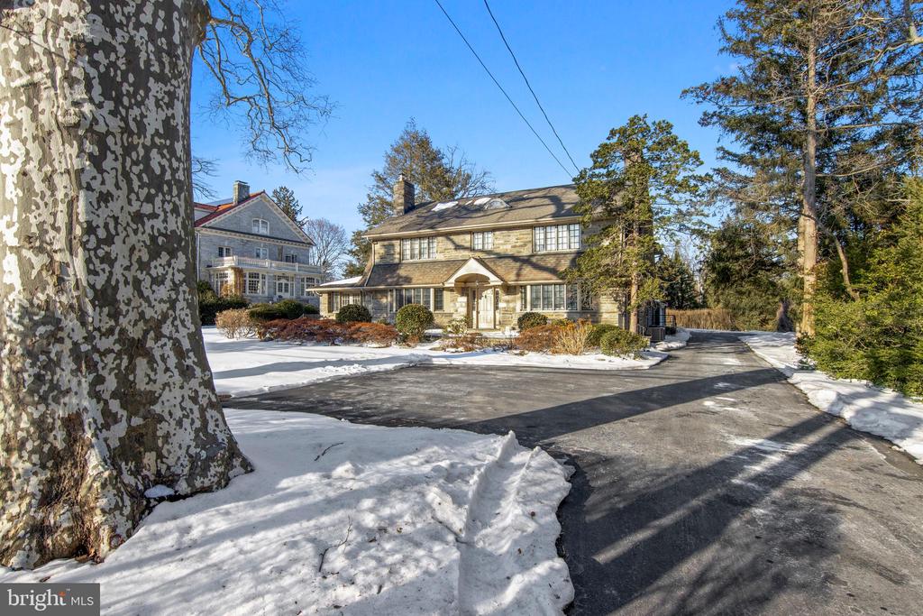 1605 ASHBOURNE ROAD