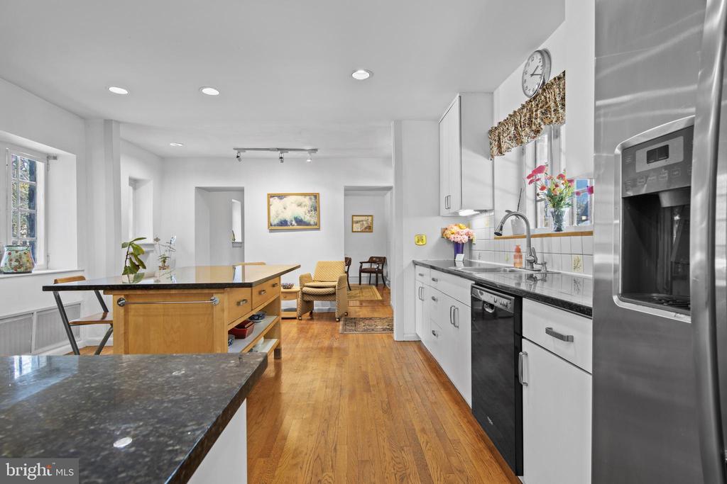 1605 ASHBOURNE ROAD