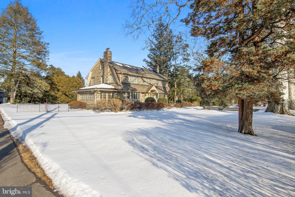 1605 ASHBOURNE ROAD