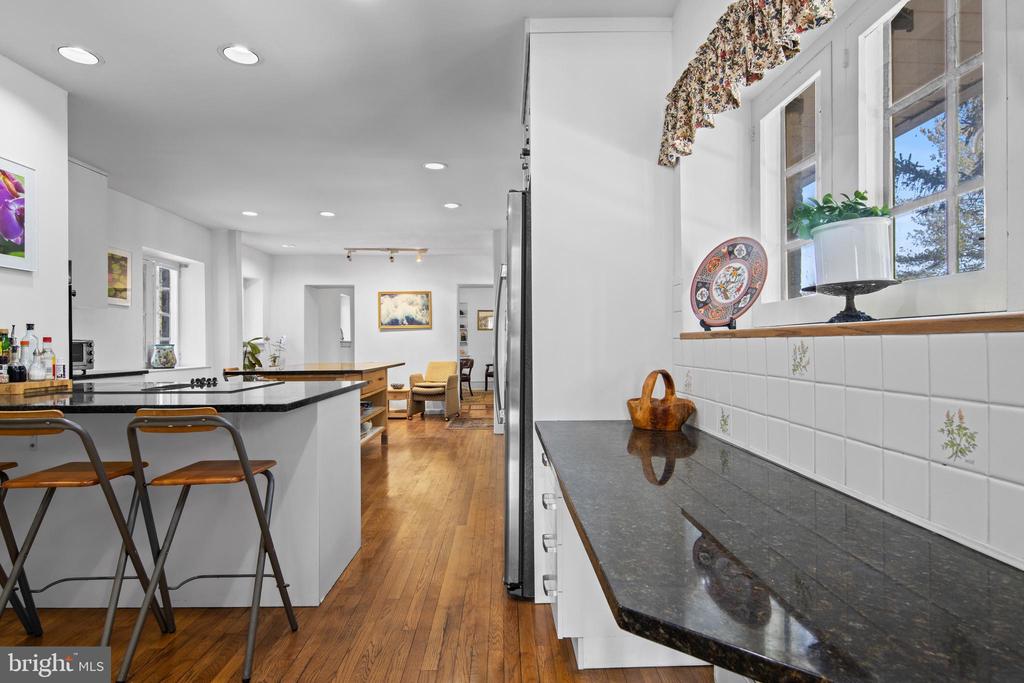 1605 ASHBOURNE ROAD
