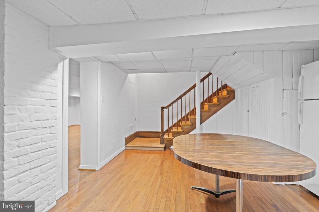 1605 ASHBOURNE ROAD