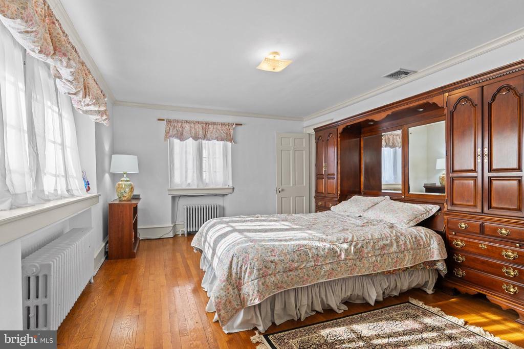 1605 ASHBOURNE ROAD