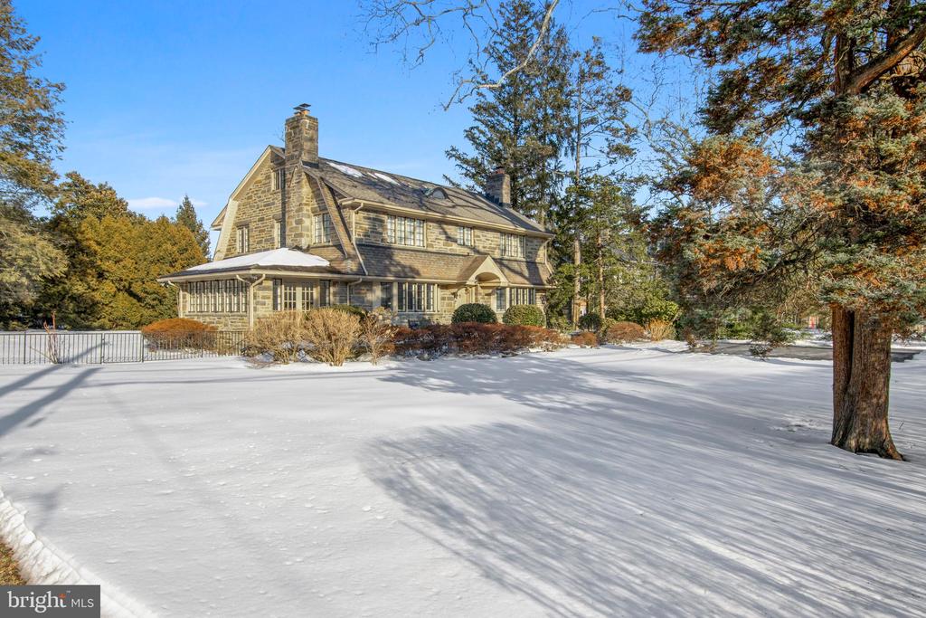 1605 ASHBOURNE ROAD