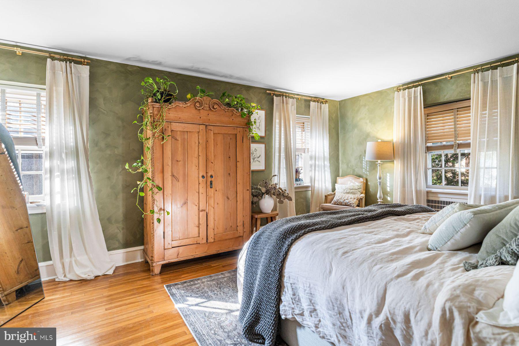 8312 TULPEHOCKEN AVENUE