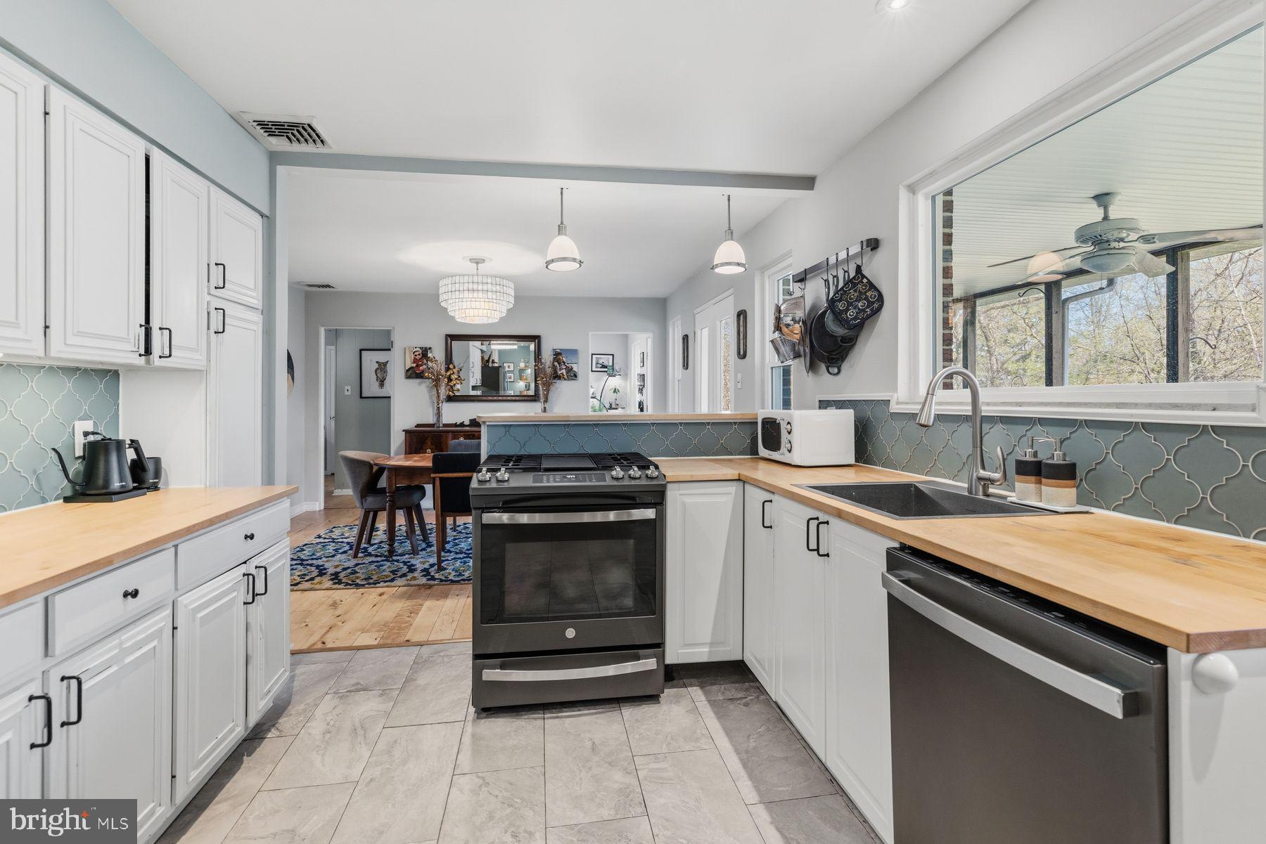 6254 W VALLEY GREEN ROAD