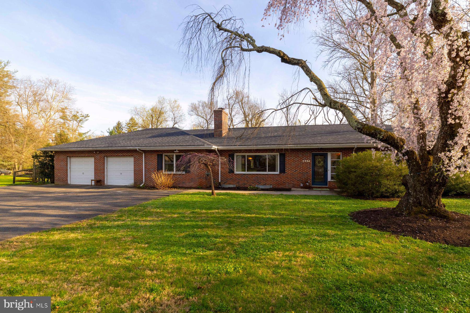 6254 W VALLEY GREEN ROAD