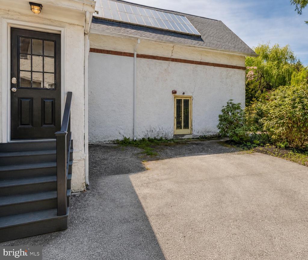 114 LLANFAIR ROAD