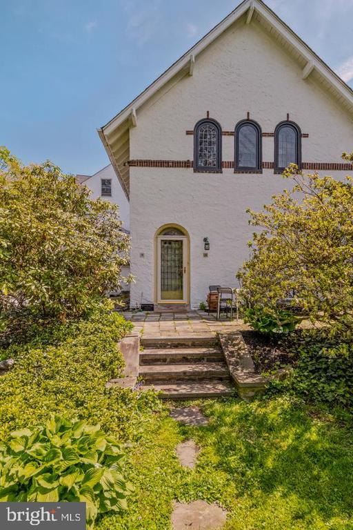 114 LLANFAIR ROAD